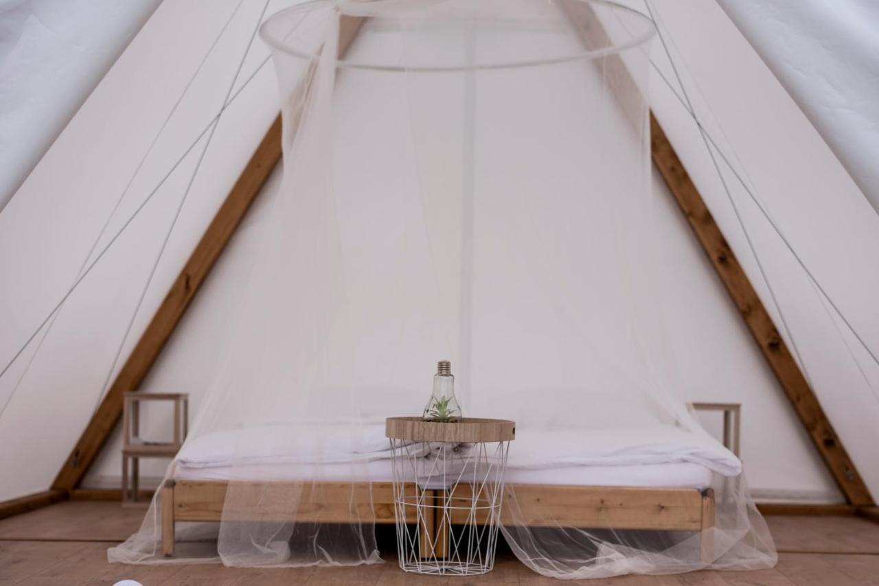 Lupa Tent Budakalász Exteriör bild