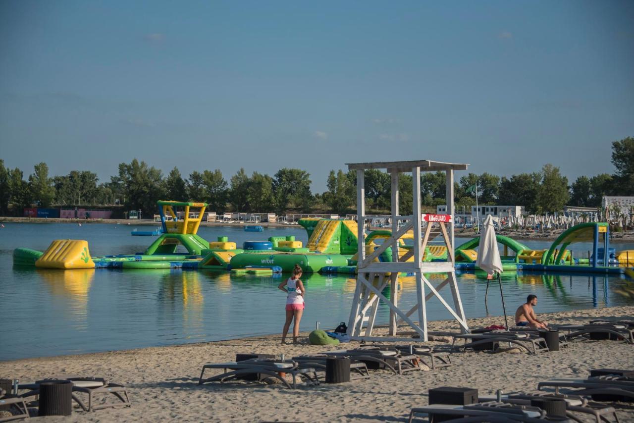 Lupa Tent Budakalász Exteriör bild